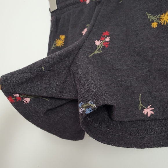 Kids Sweat Shorts Size L (10/12) - Picture 2 of 5